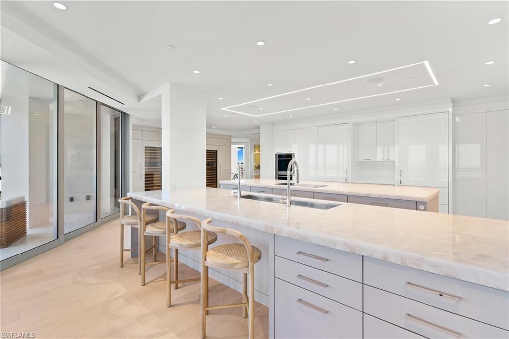 4951 Gulf Shore Blvd N, Unit PH-502, Naples, FL 34103 Photo