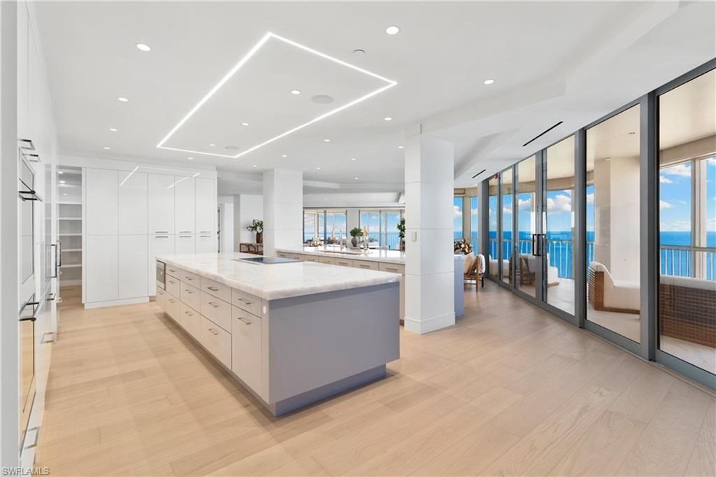 4951 Gulf Shore Blvd N, Unit PH-502, Naples, FL 34103 Photo