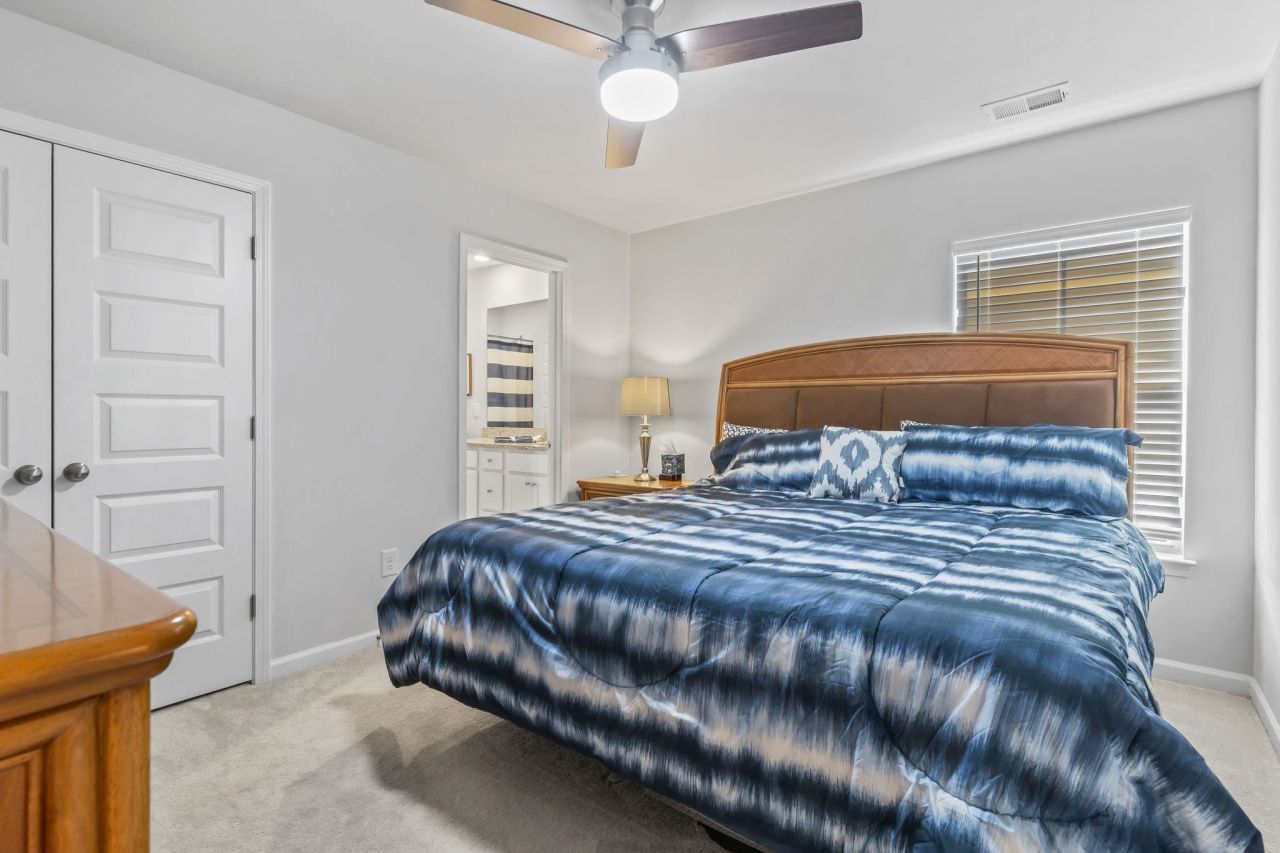 5864 Whitebark Dr. Photo 17