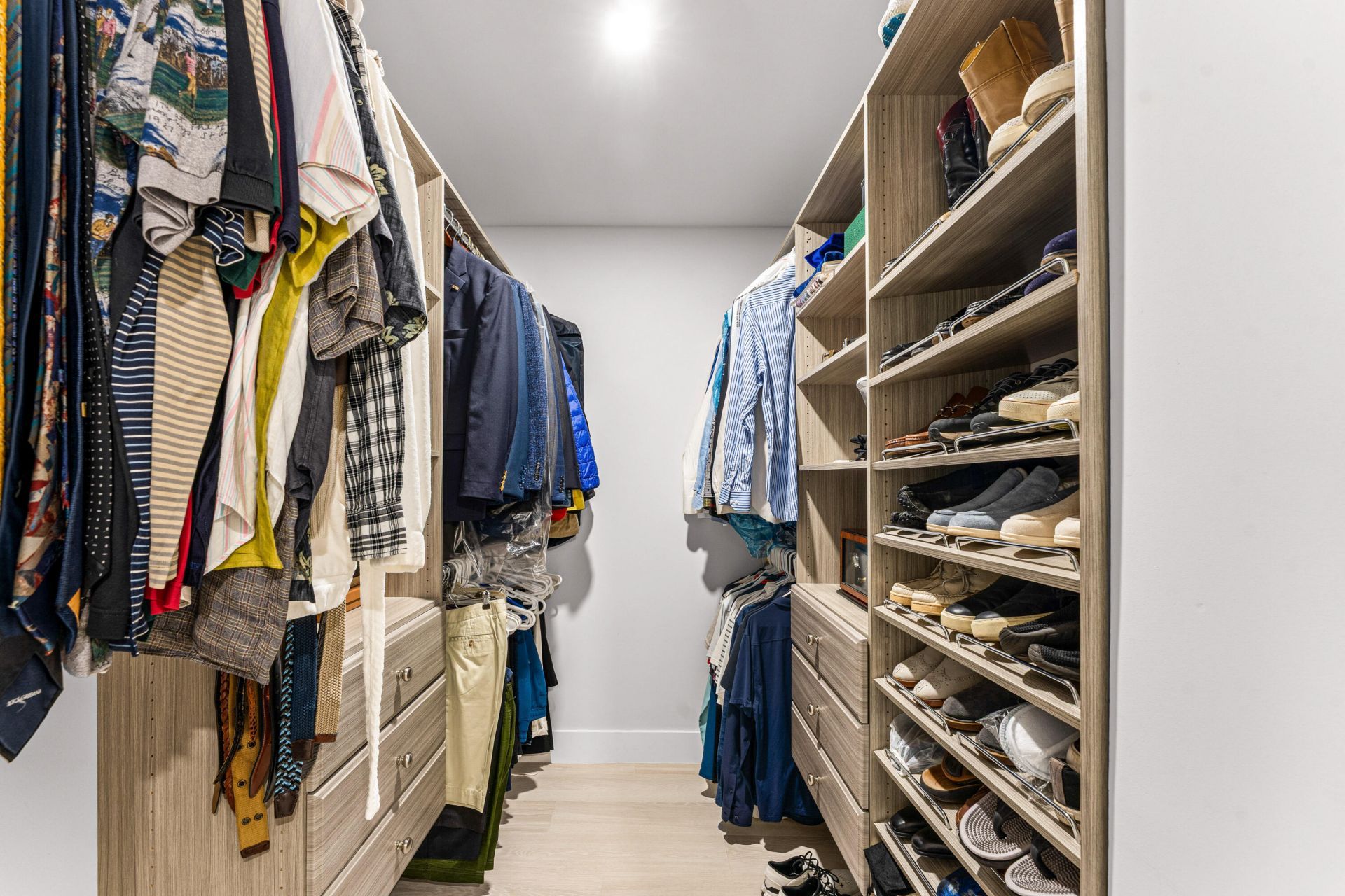 2427 Presidential Way, Unit 404, West Palm Beach, FL 33401 Photo