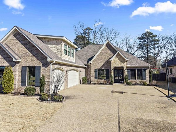 243 Arlington Park Drive, Hot Springs, AR 71901