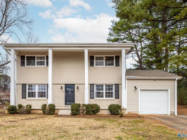 3818 Jamestown Drive, Huntsville, AL 35810