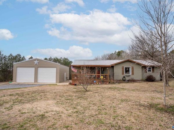 8801 County Road 19, Section, AL 35771