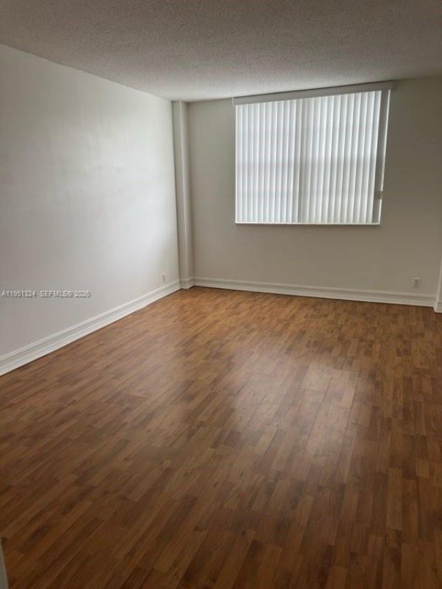 1455 N Treasure Dr, Unit 2C, North Bay Village, FL 33141 Photo