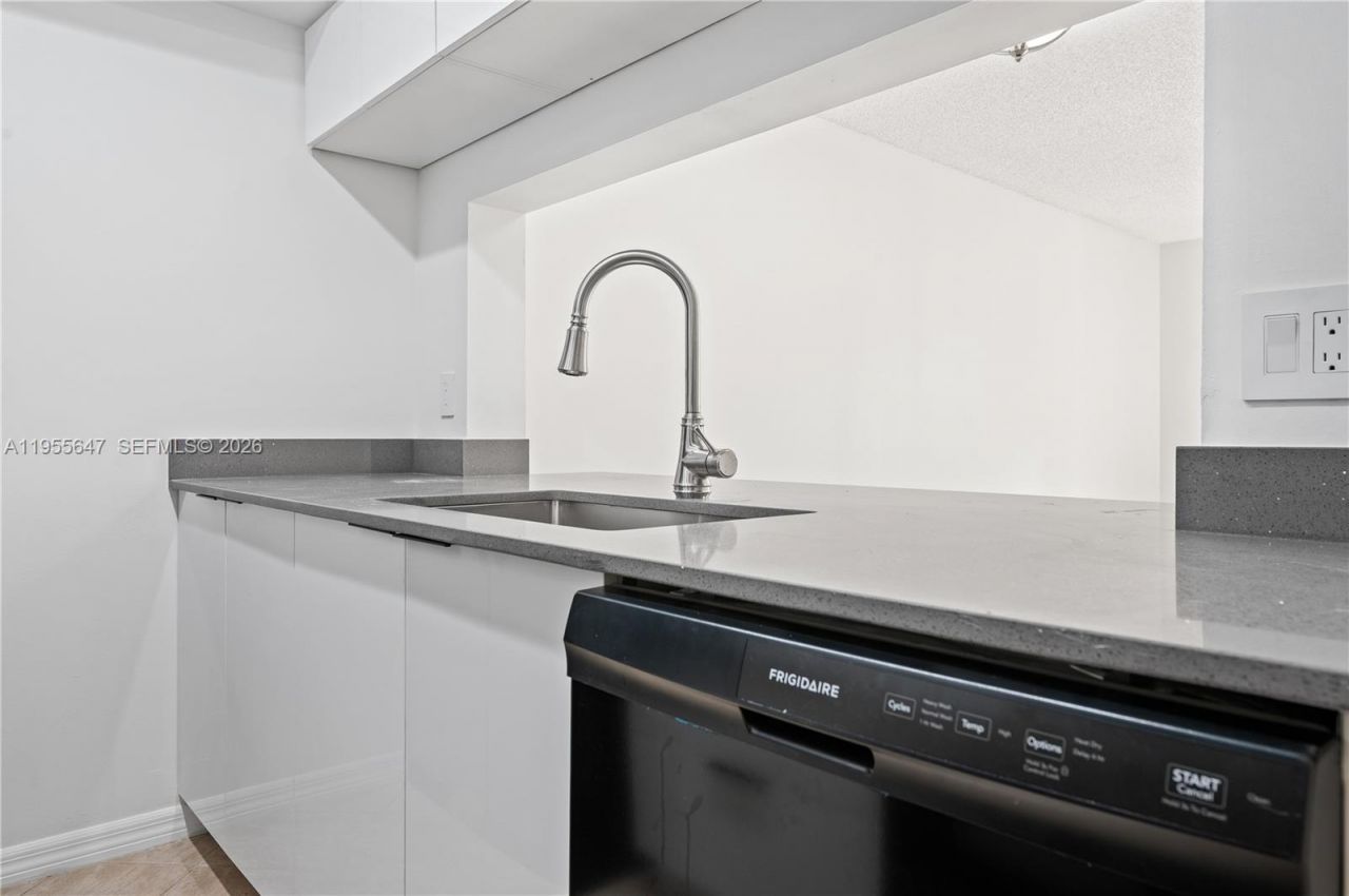 10001 W Atlantic Blvd, Unit 218, Coral Springs, FL 33071 Photo