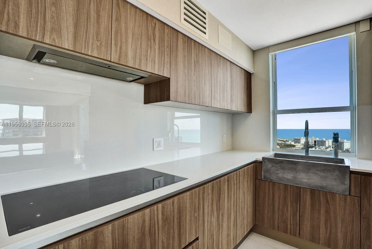 90 Alton Rd , Unit 2701, Miami Beach, FL 33139 Photo