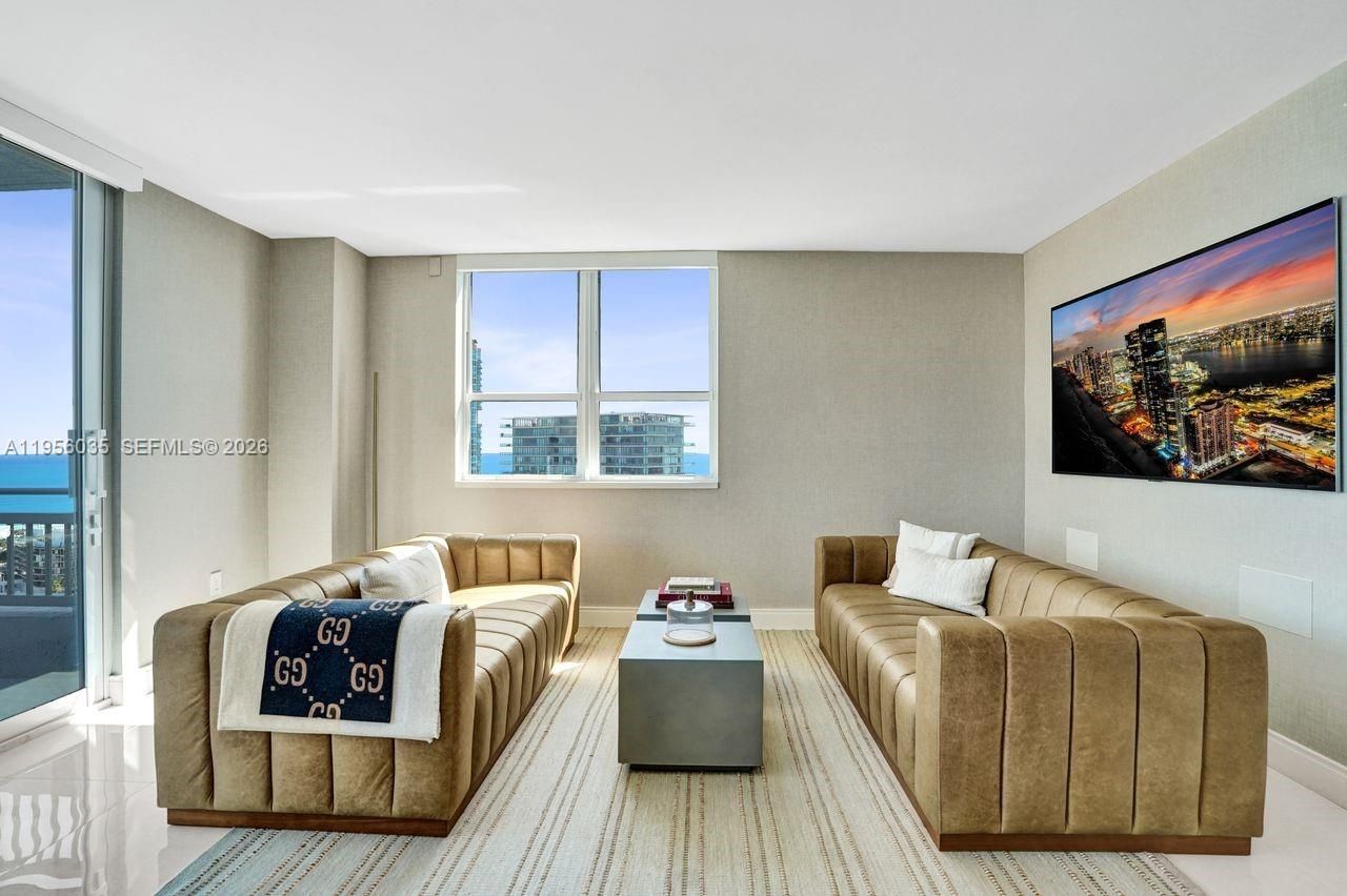 90 Alton Rd , Unit 2701, Miami Beach, FL 33139 Photo