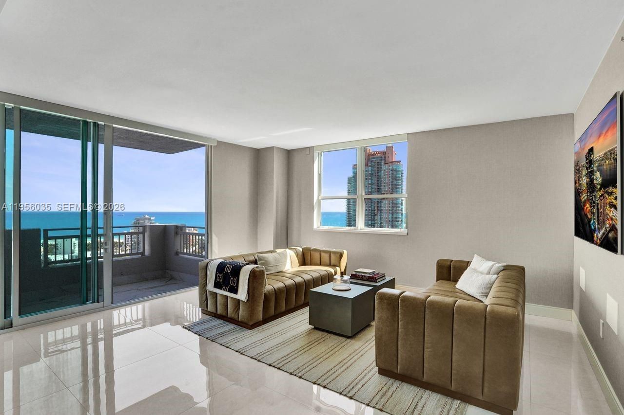 90 Alton Rd , Unit 2701, Miami Beach, FL 33139 Photo