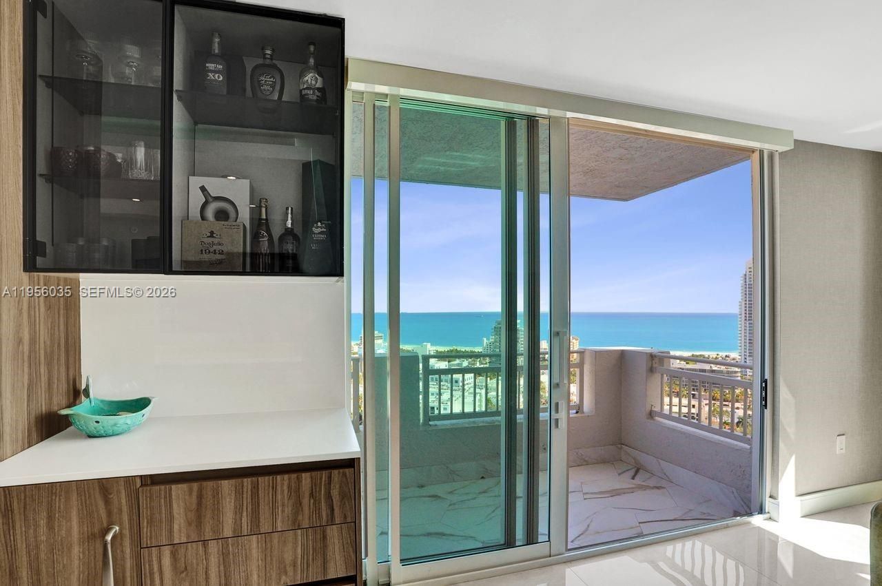 90 Alton Rd , Unit 2701, Miami Beach, FL 33139 Photo