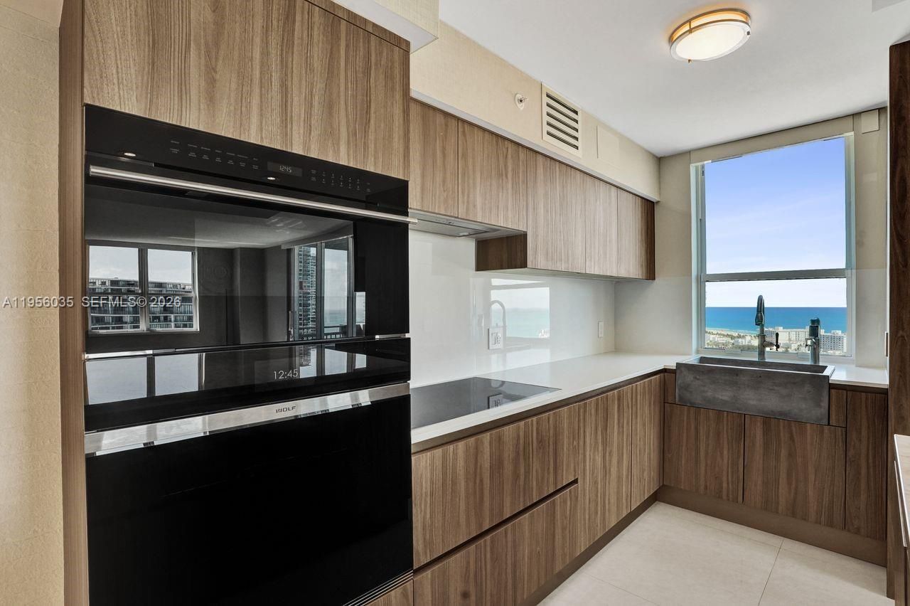 90 Alton Rd , Unit 2701, Miami Beach, FL 33139 Photo