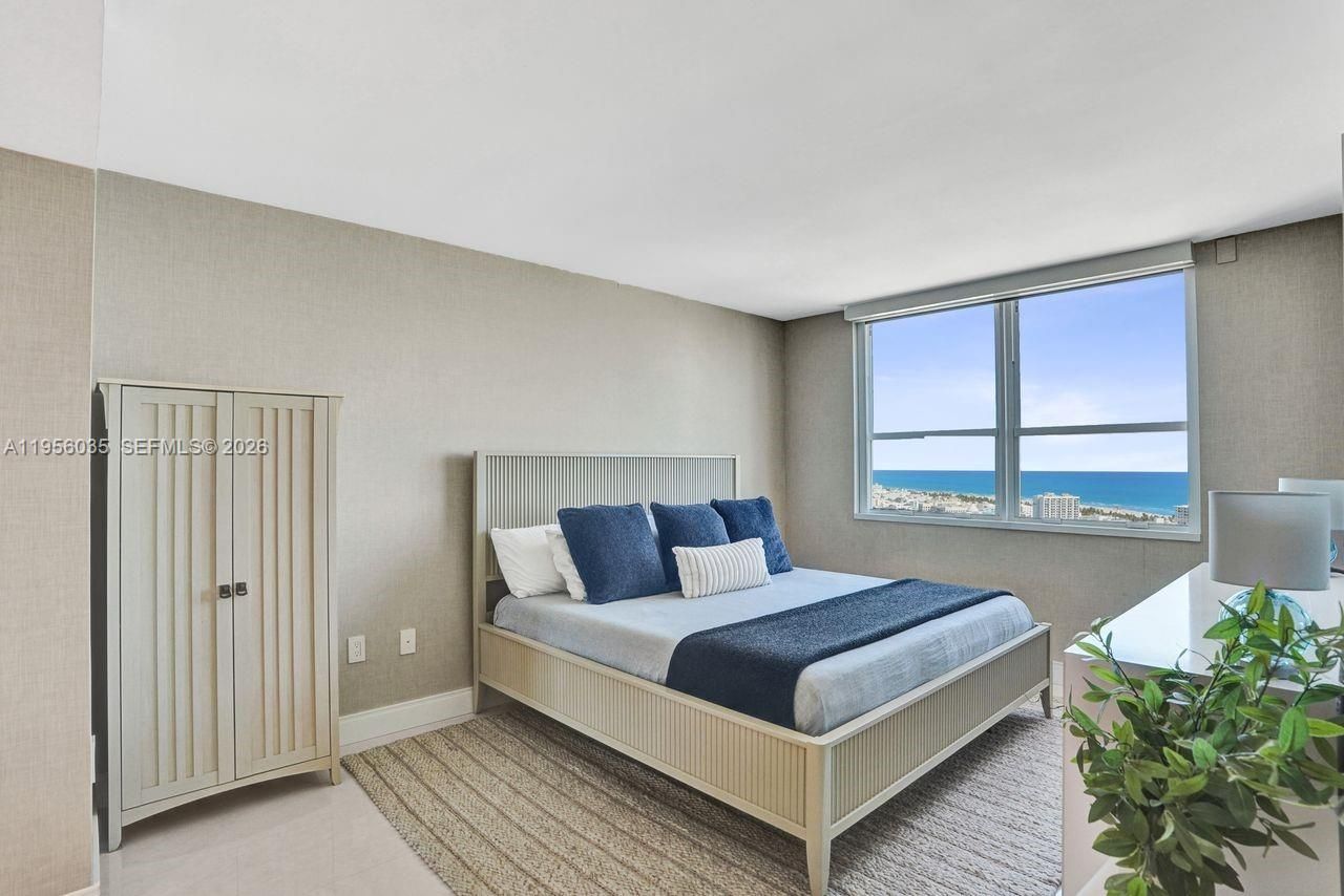 90 Alton Rd , Unit 2701, Miami Beach, FL 33139 Photo