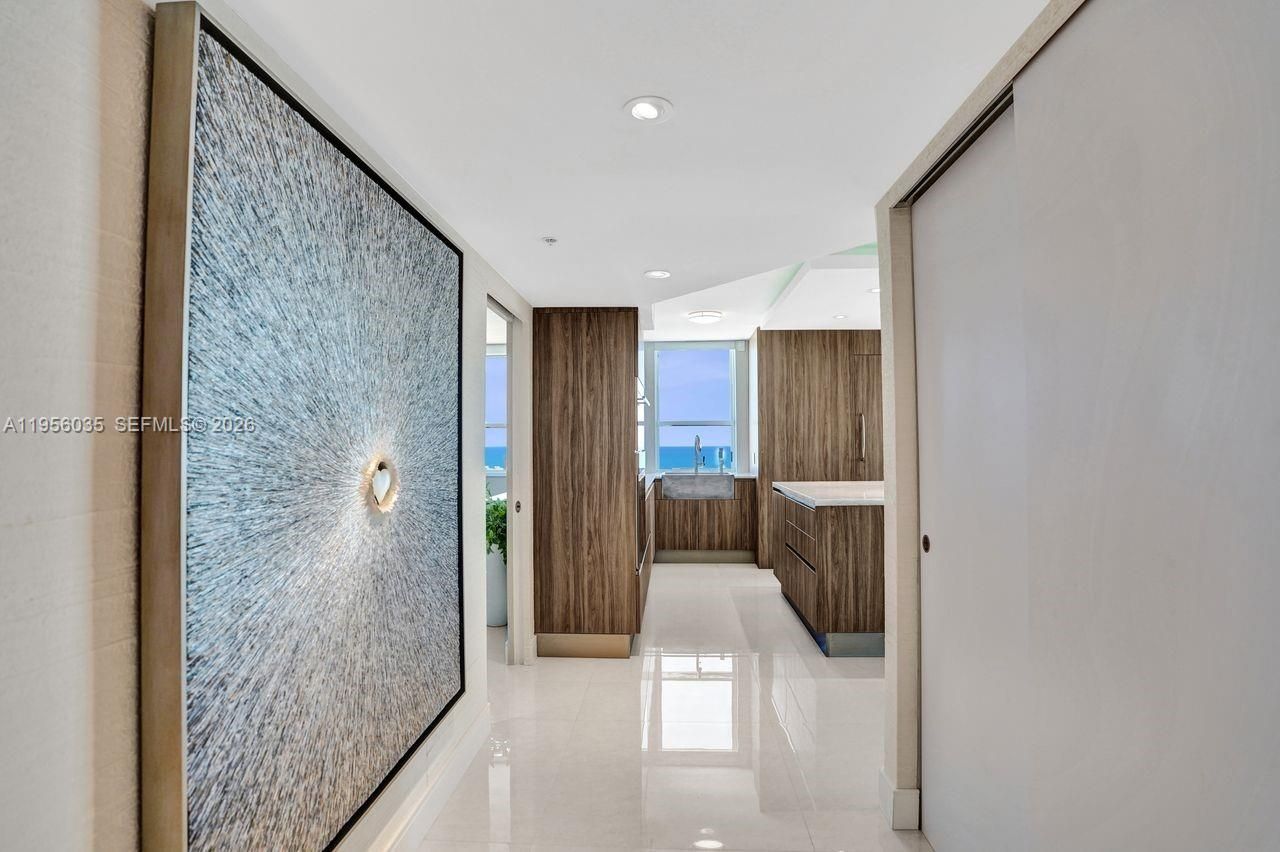 90 Alton Rd , Unit 2701, Miami Beach, FL 33139 Photo