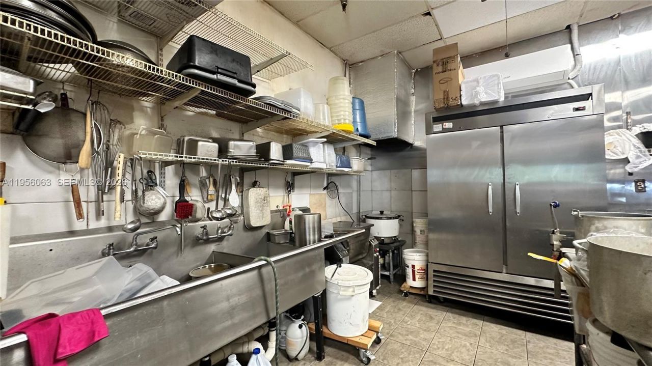 Jog Road , Lake Worth, FL 33467 Photo