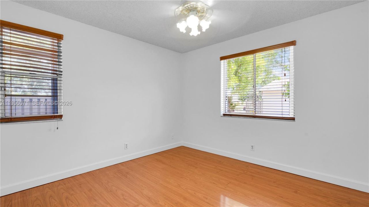 570 Woodgate Cir , Unit A, Sunrise, FL 33326 Photo