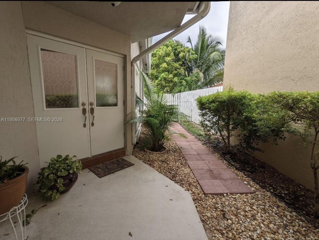 13541 NW 5th Ct, Plantation, FL 33325 Photo