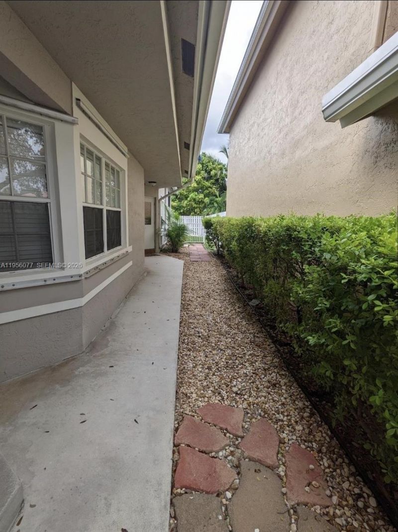 13541 NW 5th Ct, Plantation, FL 33325 Photo