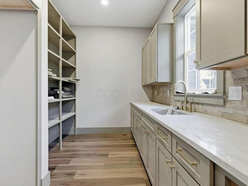 5618 Hickory Drive, Lewis Center, OH 43035 Photo 8