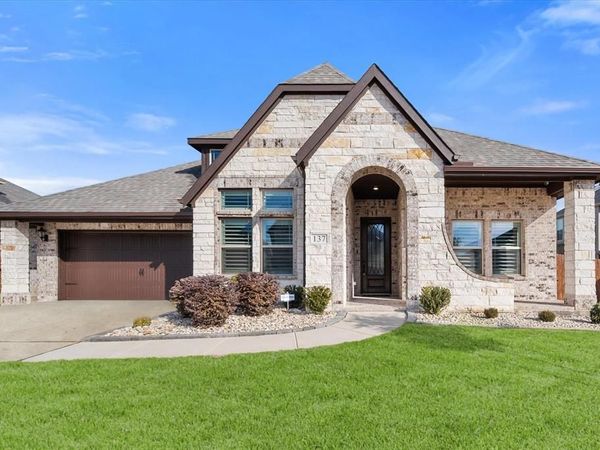 137 Fireberry Drive, Glenn Heights, TX 75154