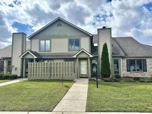 7883 Harrisburg Lane, Fort Wayne, IN 46835