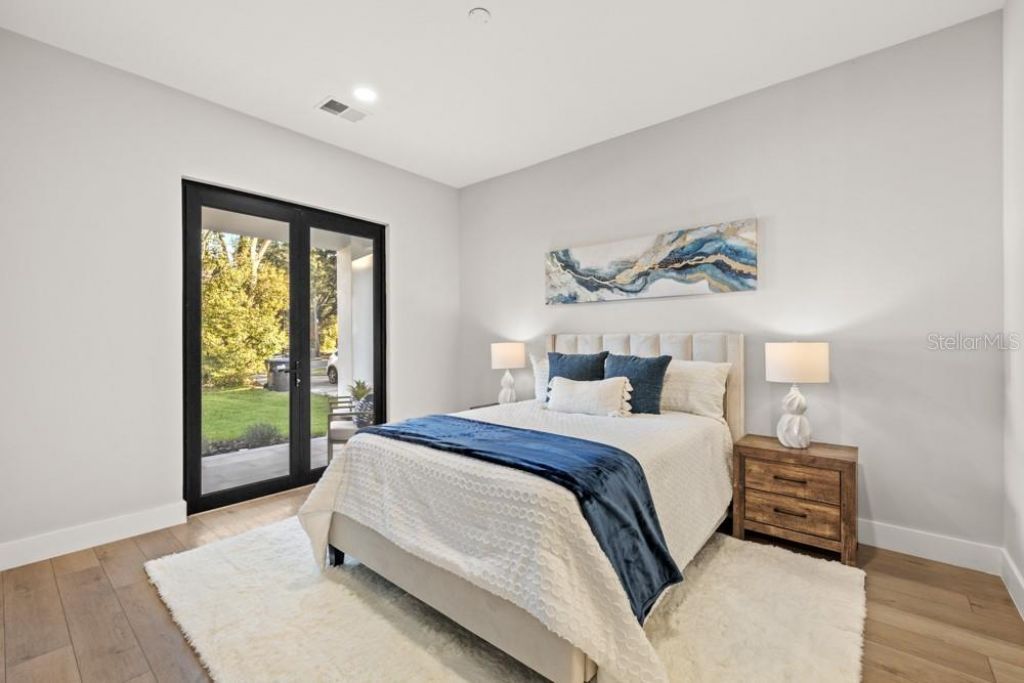 1812 E Kaley Avenue, Orlando, FL 32806 Photo