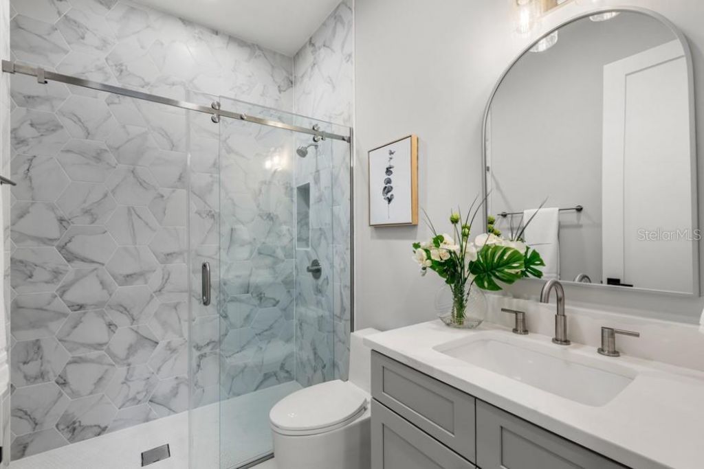 1812 E Kaley Avenue, Orlando, FL 32806 Photo