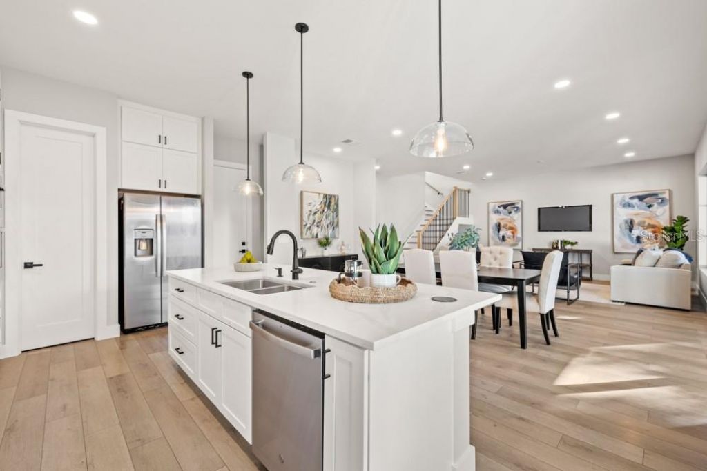 1812 E Kaley Avenue, Orlando, FL 32806 Photo