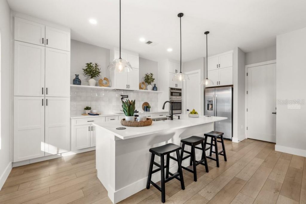 1812 E Kaley Avenue, Orlando, FL 32806 Photo