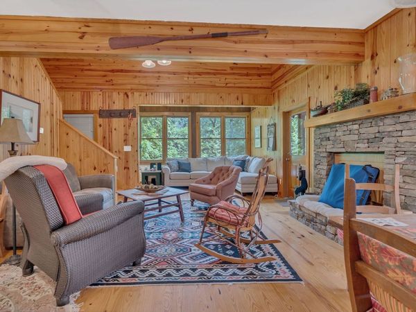 110 Village Way , Lancaster, TN 38569