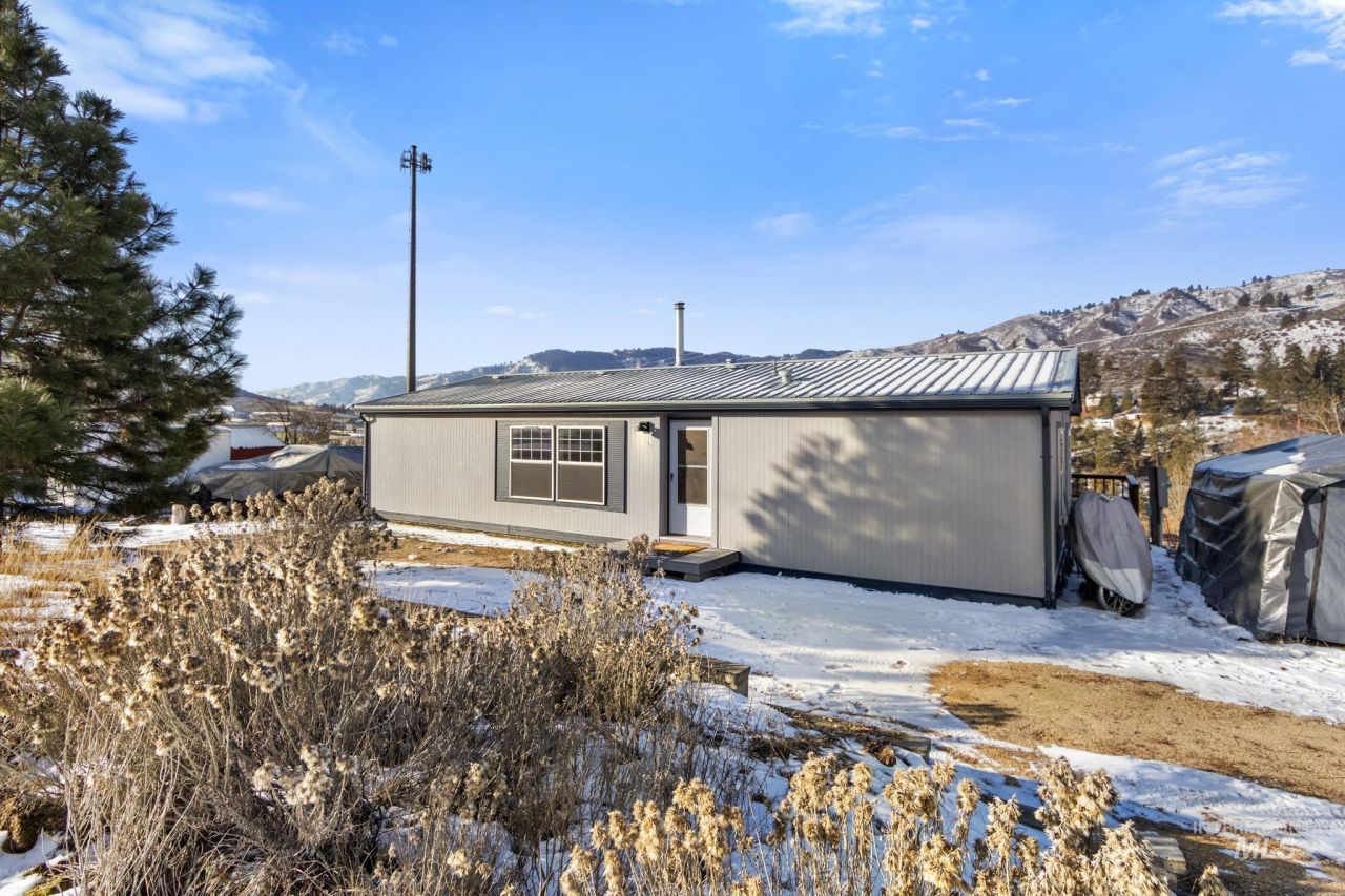 142 Mores Creek Rim Rd, Boise, ID 83716 Main Photo