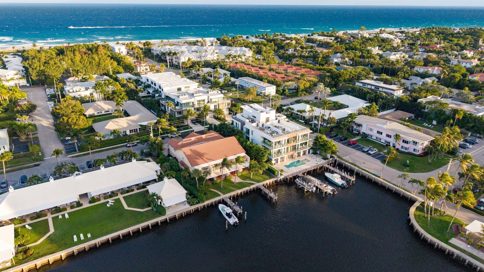 336 Venetian Drive, Unit 1, Delray Beach, FL 33483 Photo