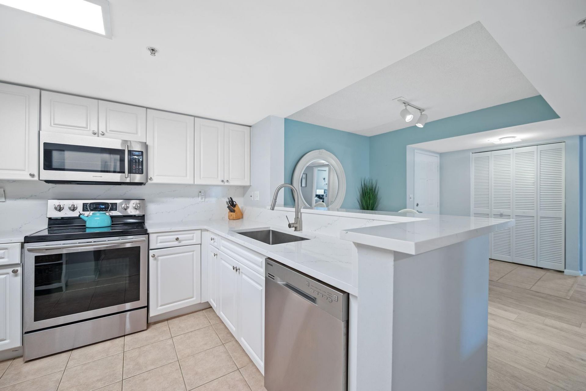 520 SE 5th Avenue, Unit 2202, Fort Lauderdale, FL 33301 Photo