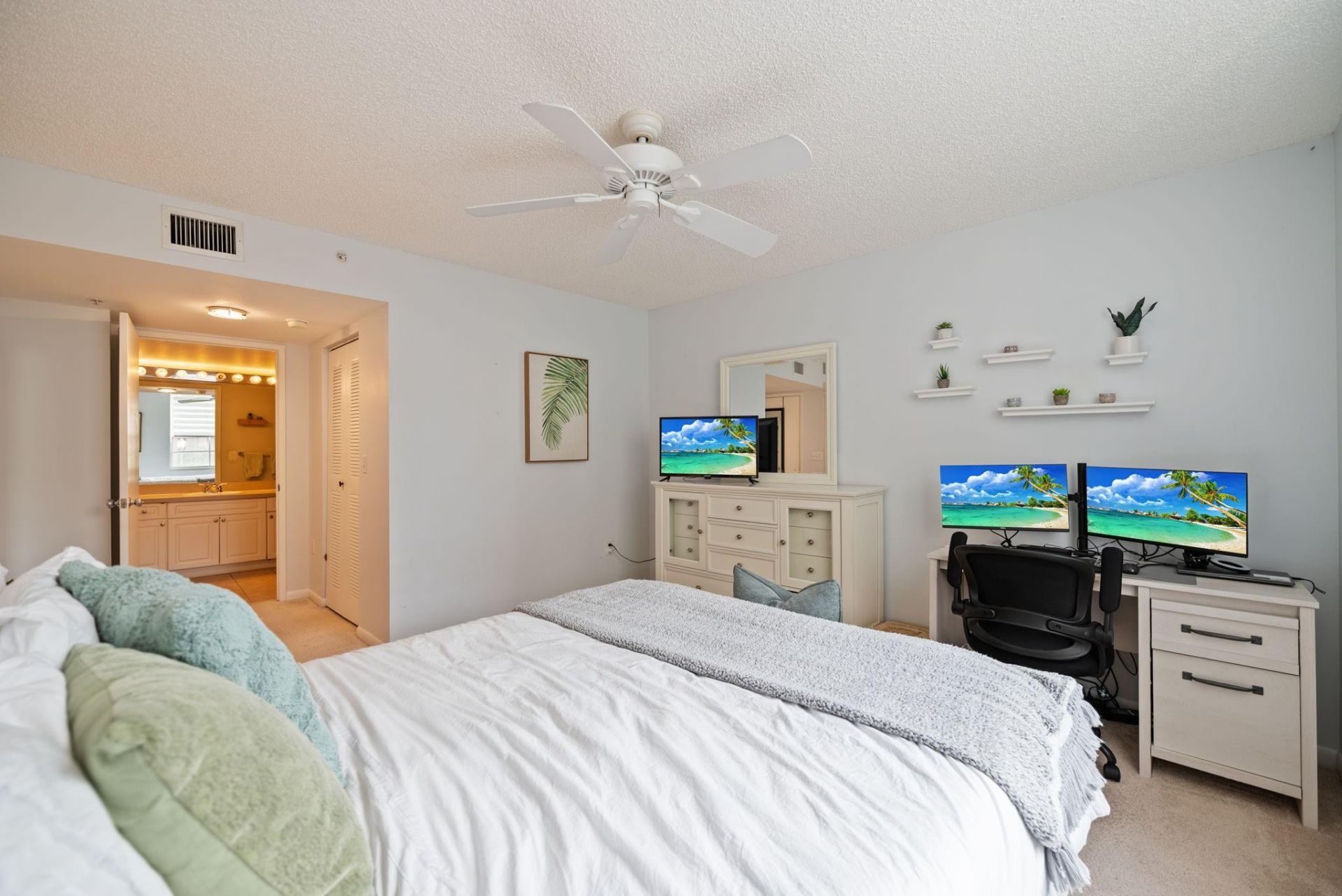 520 SE 5th Avenue, Unit 2202, Fort Lauderdale, FL 33301 Photo