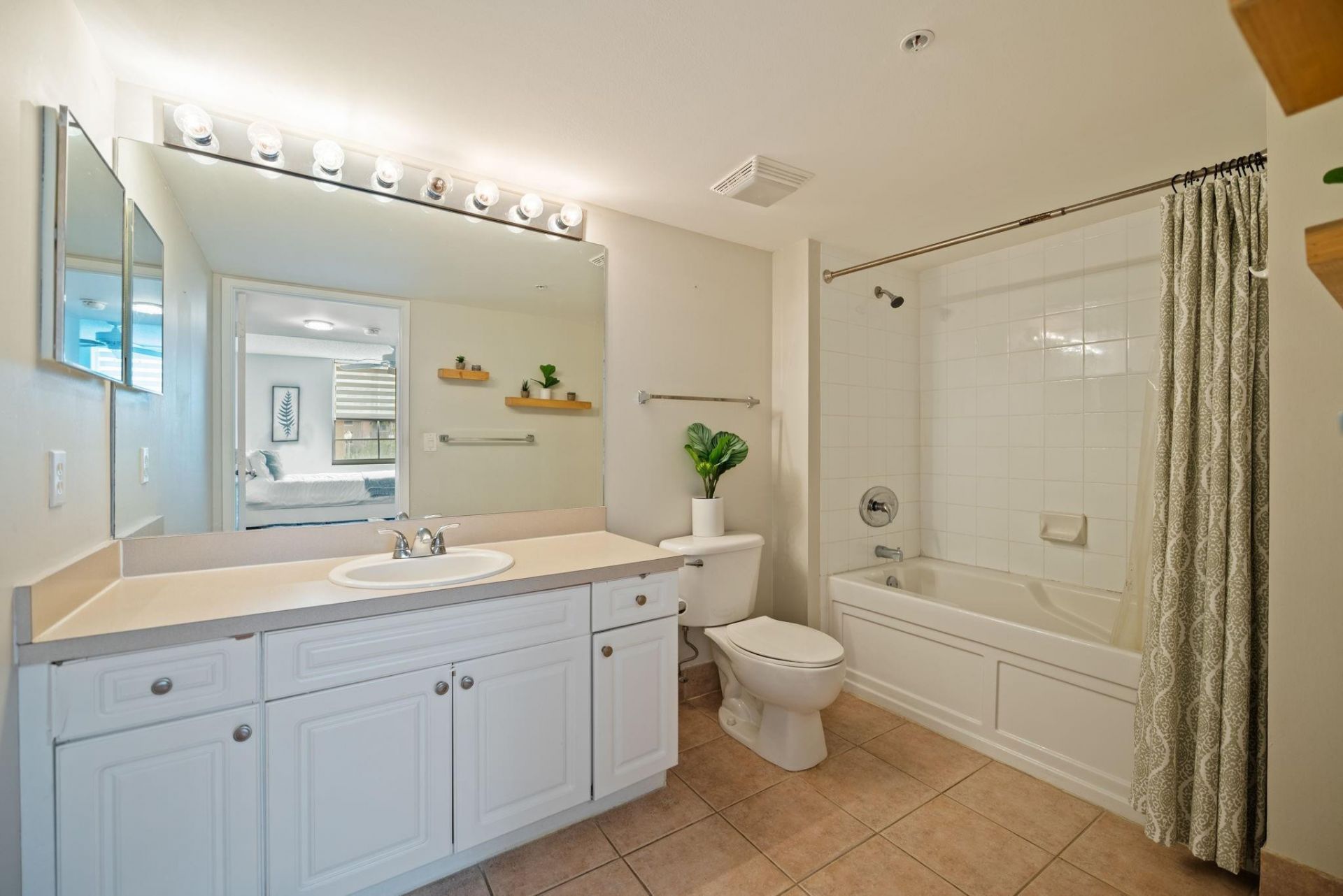 520 SE 5th Avenue, Unit 2202, Fort Lauderdale, FL 33301 Photo