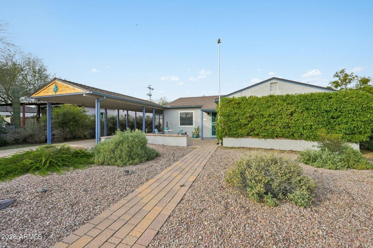 1202 W Clarendon Avenue, Phoenix, AZ 85013 Main Photo