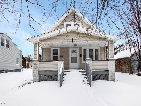 19901 Pawnee Avenue, Cleveland, OH 44119