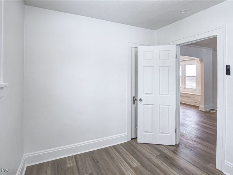 19901 Pawnee Avenue, Cleveland, OH 44119 Photo 8