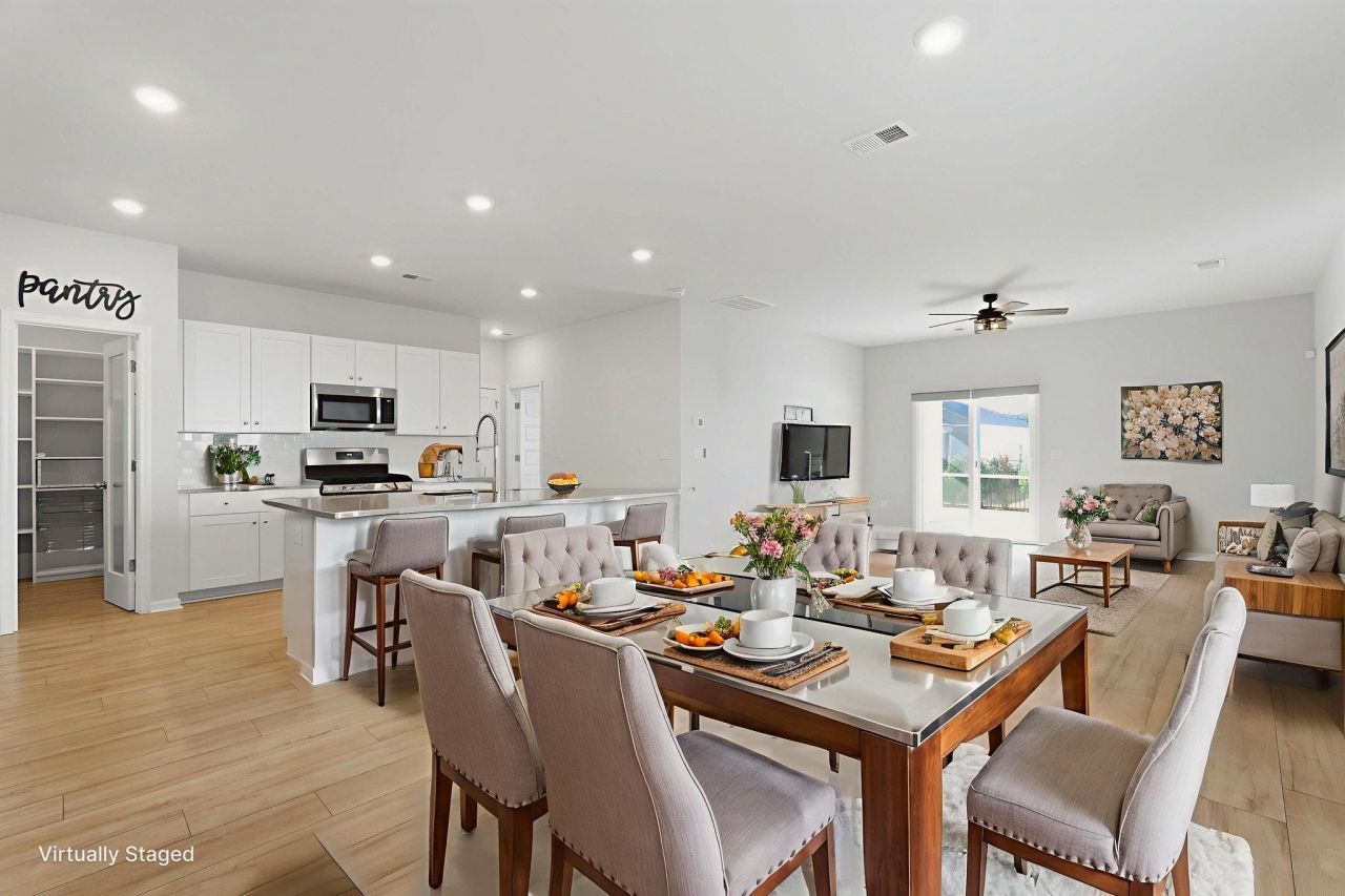 1580 Swing Bridge Way Photo 12