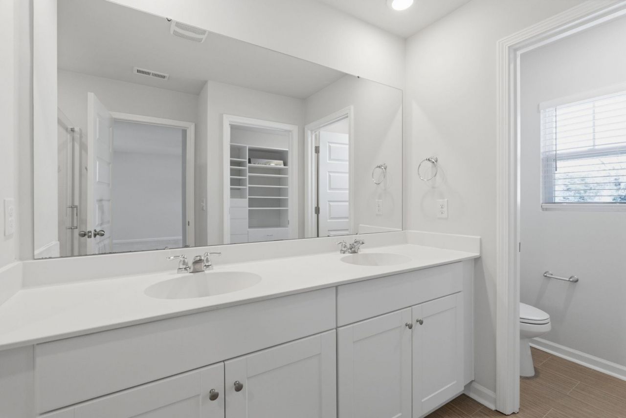 1580 Swing Bridge Way Photo 16