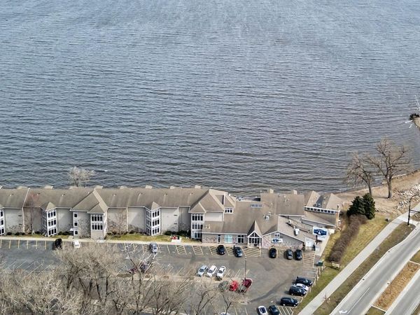 1702 N Lakeshore Drive, Unit 3, Lake City, MN 55041