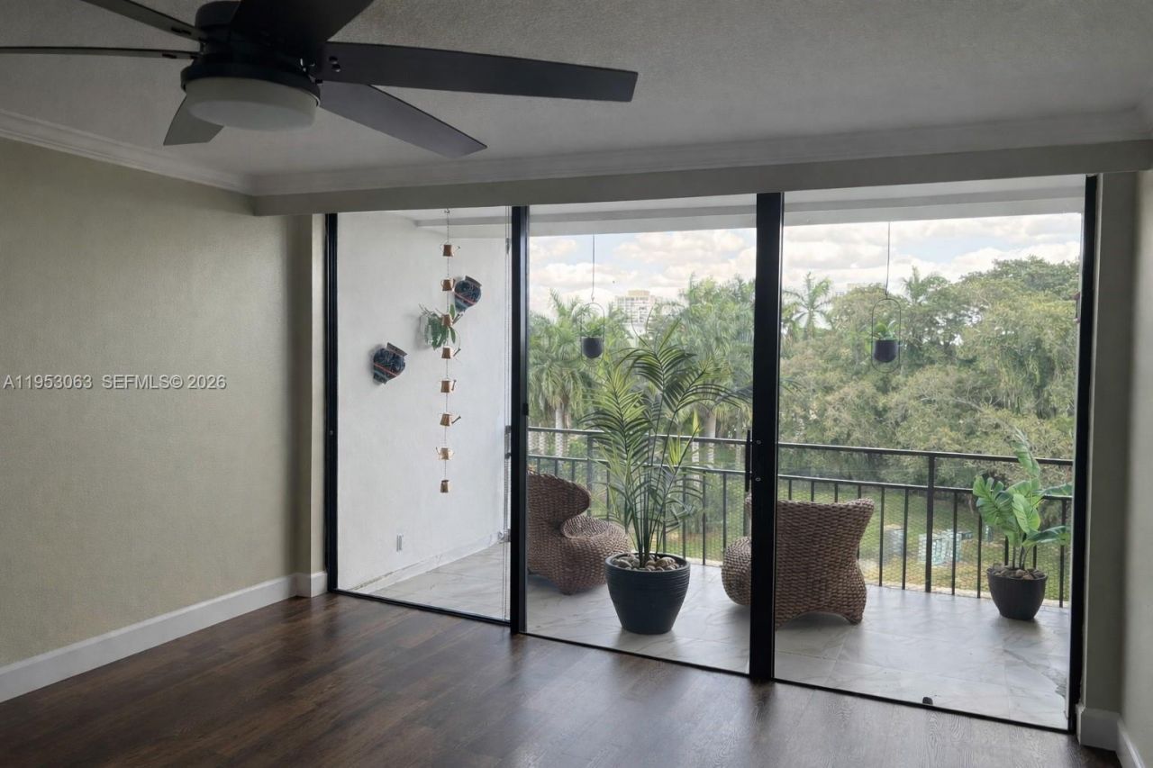 1500 Presidential Way , Unit 504, West Palm Beach, FL 33401 Photo