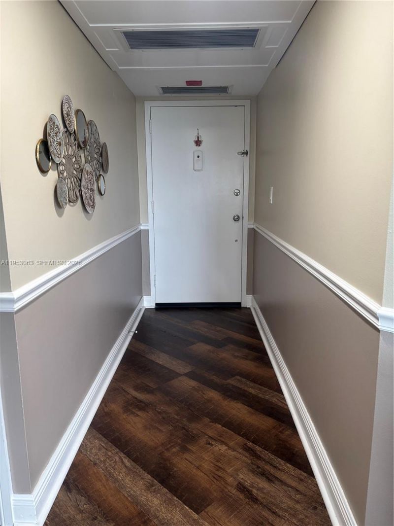 1500 Presidential Way , Unit 504, West Palm Beach, FL 33401 Photo