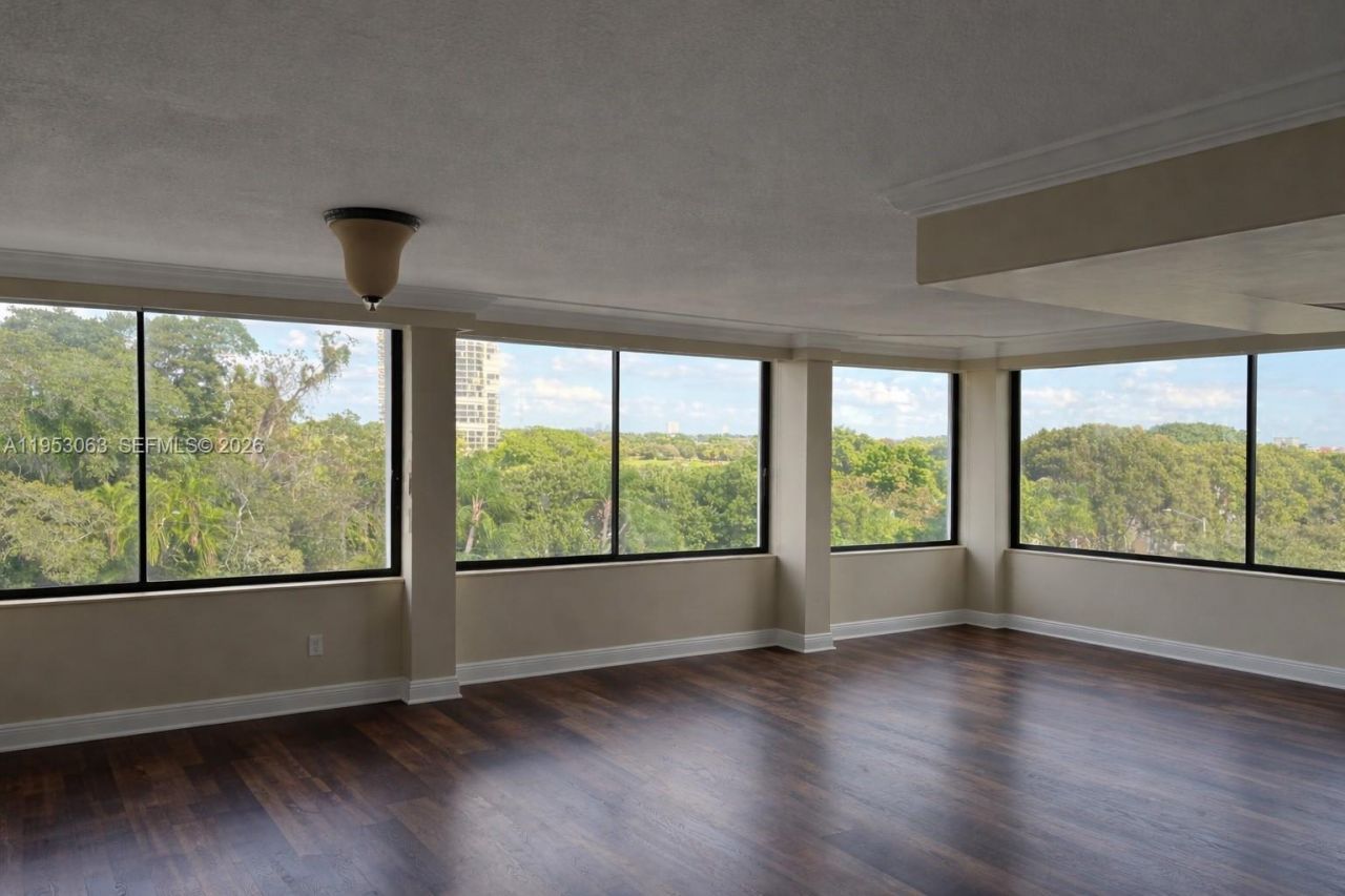 1500 Presidential Way , Unit 504, West Palm Beach, FL 33401 Photo