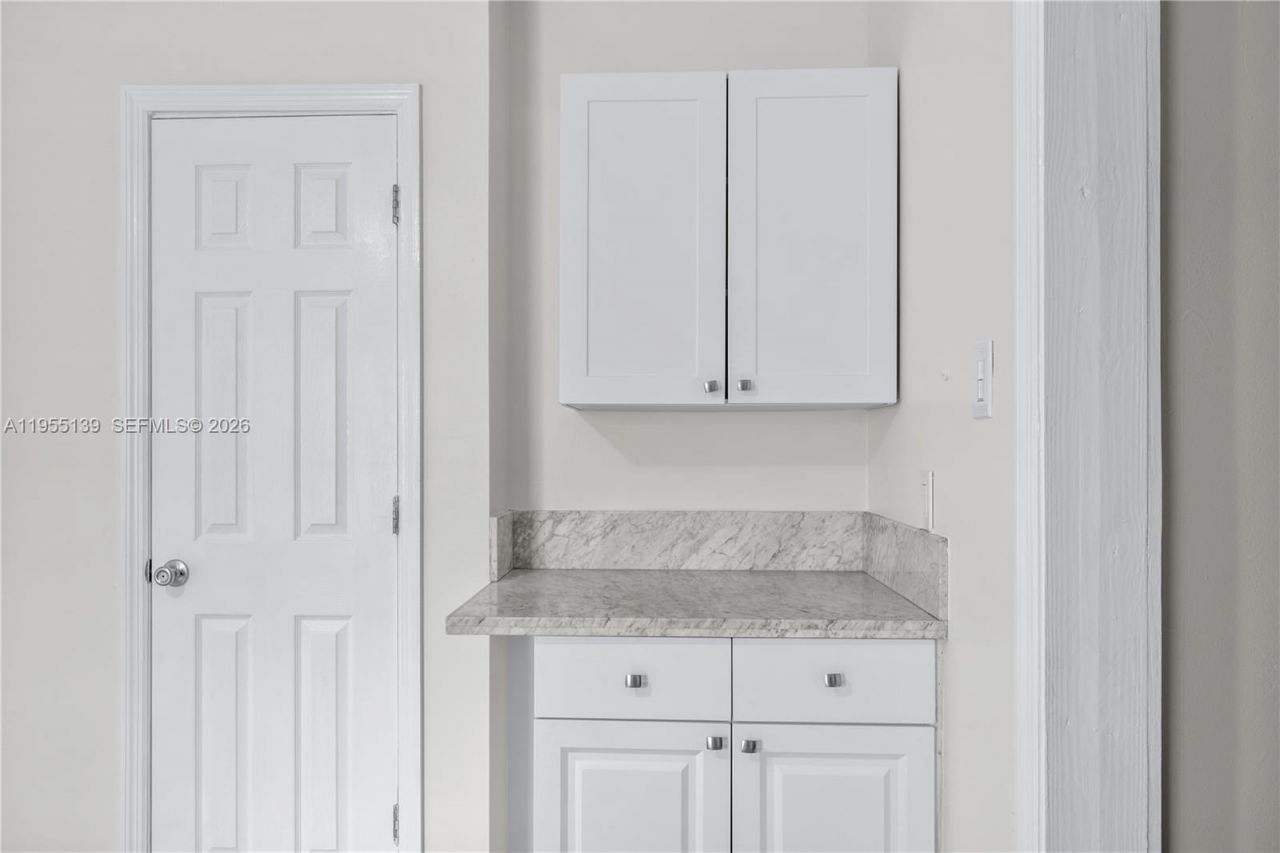 1041 NE 9th Ave, Unit A3, Fort Lauderdale, FL 33304 Photo