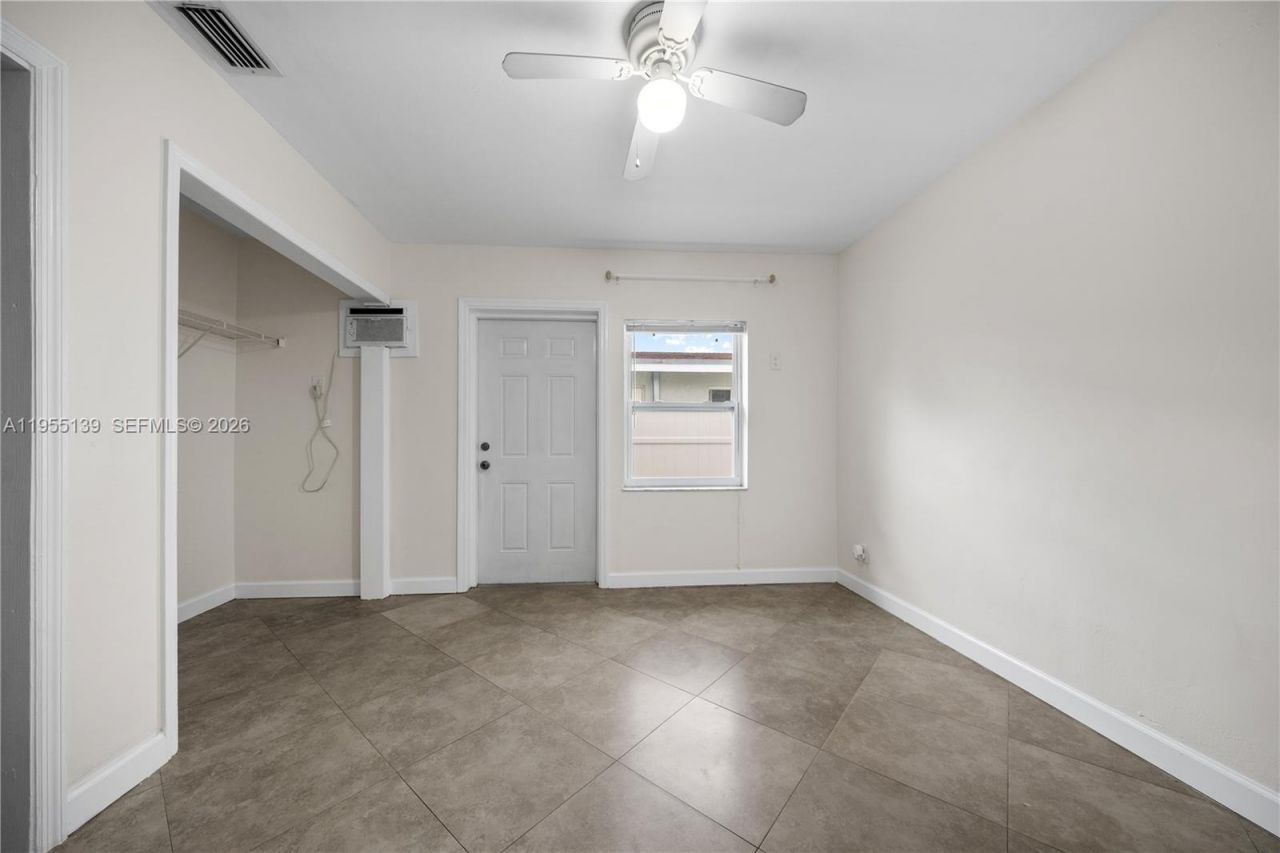 1041 NE 9th Ave, Unit A3, Fort Lauderdale, FL 33304 Photo