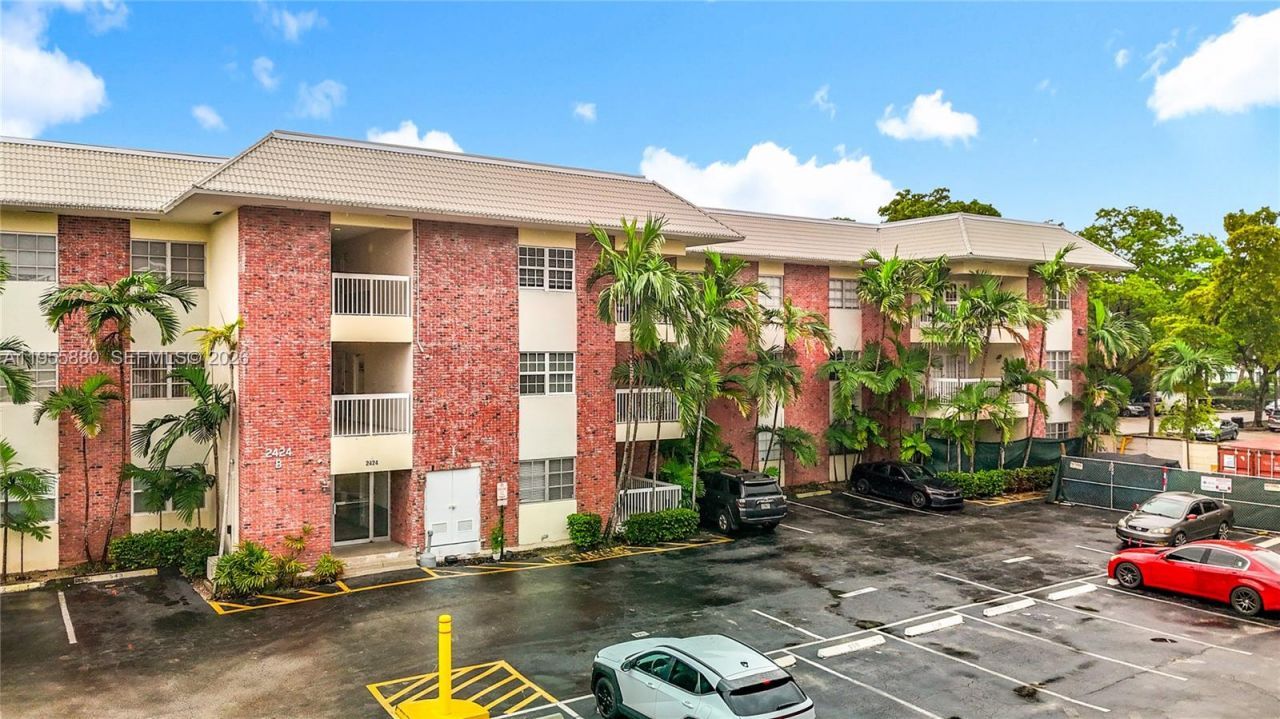 2424 SE 17th Cswy , Unit 312B, Fort Lauderdale, FL 33316 Photo