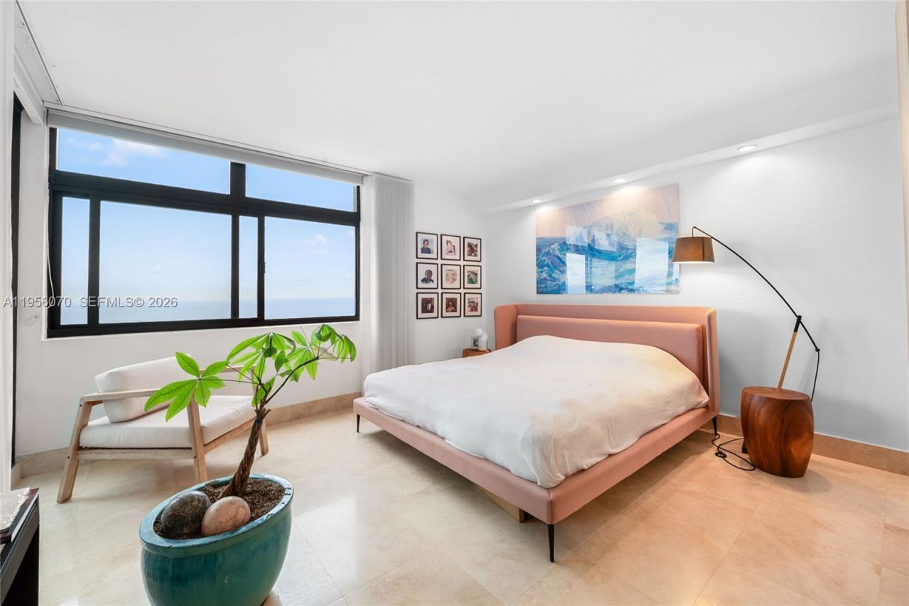 1581 Brickell Ave, Unit 2302, Miami, FL 33129 Photo