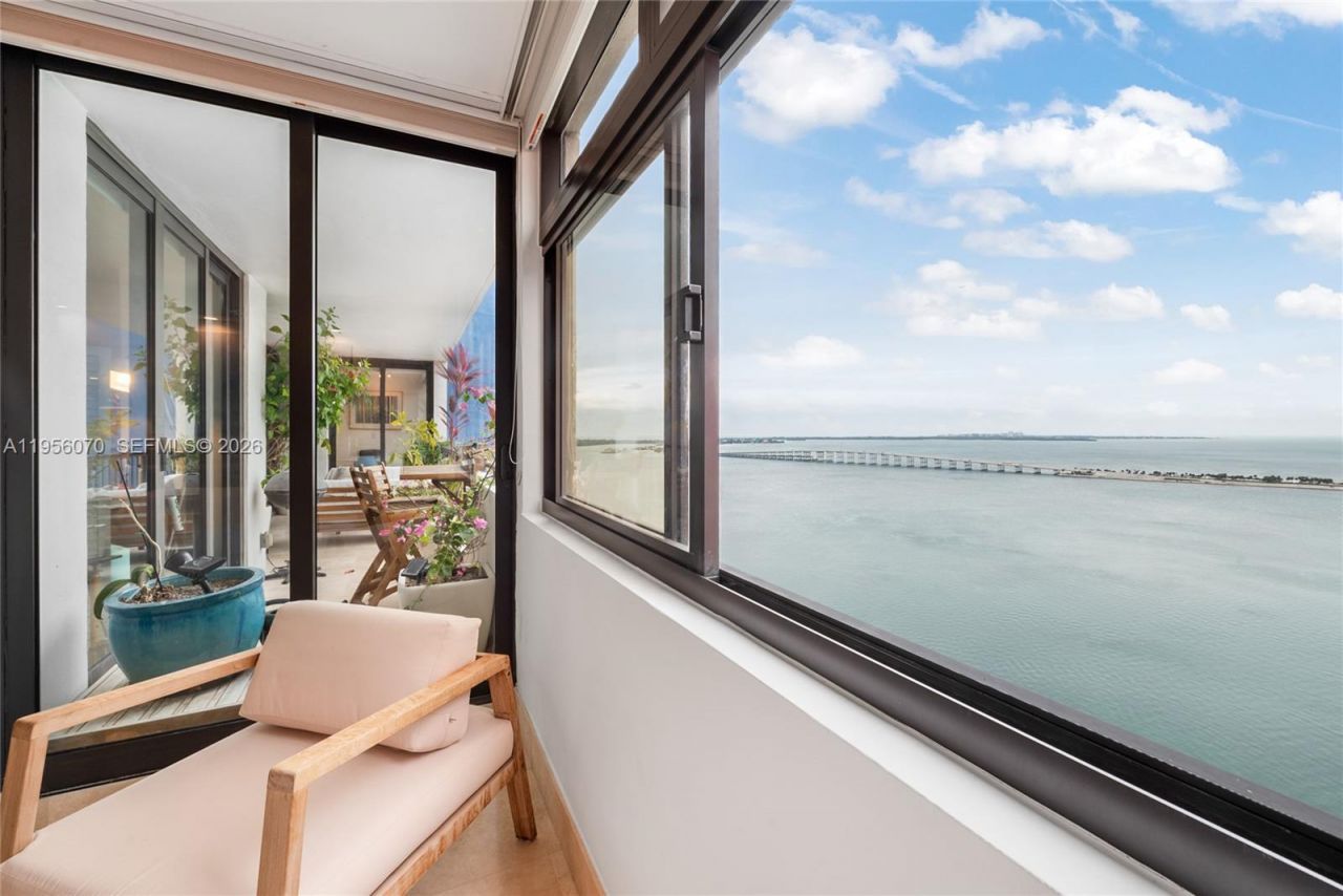 1581 Brickell Ave, Unit 2302, Miami, FL 33129 Photo