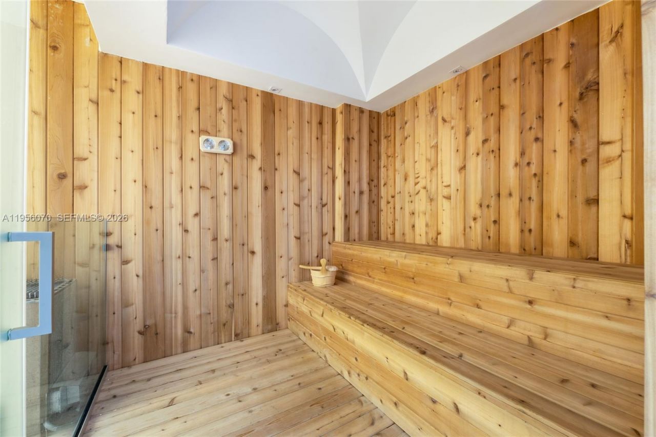 1581 Brickell Ave, Unit 2302, Miami, FL 33129 Photo