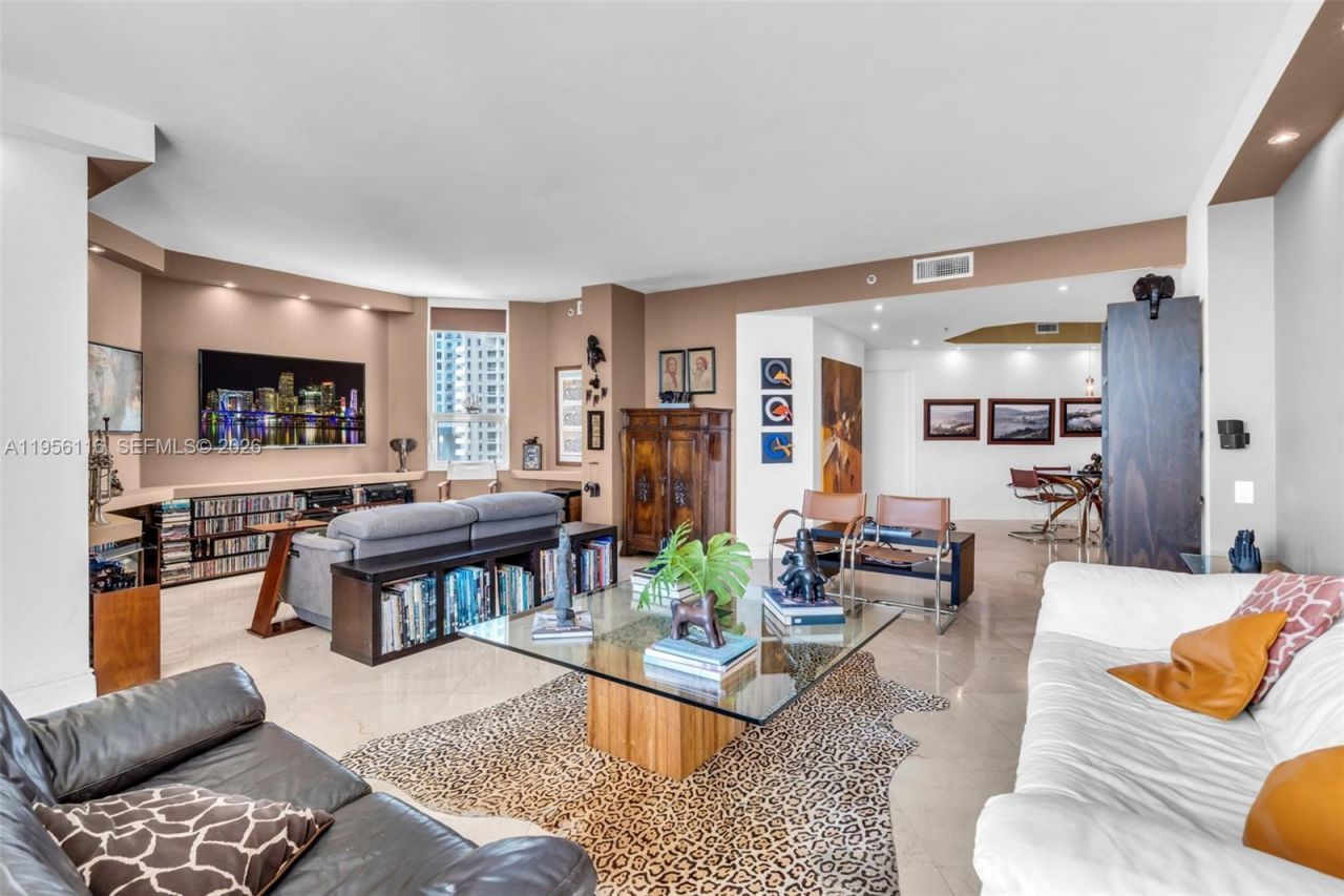 808 Brickell Key Dr, Unit 1808, Miami, FL 33131 Photo