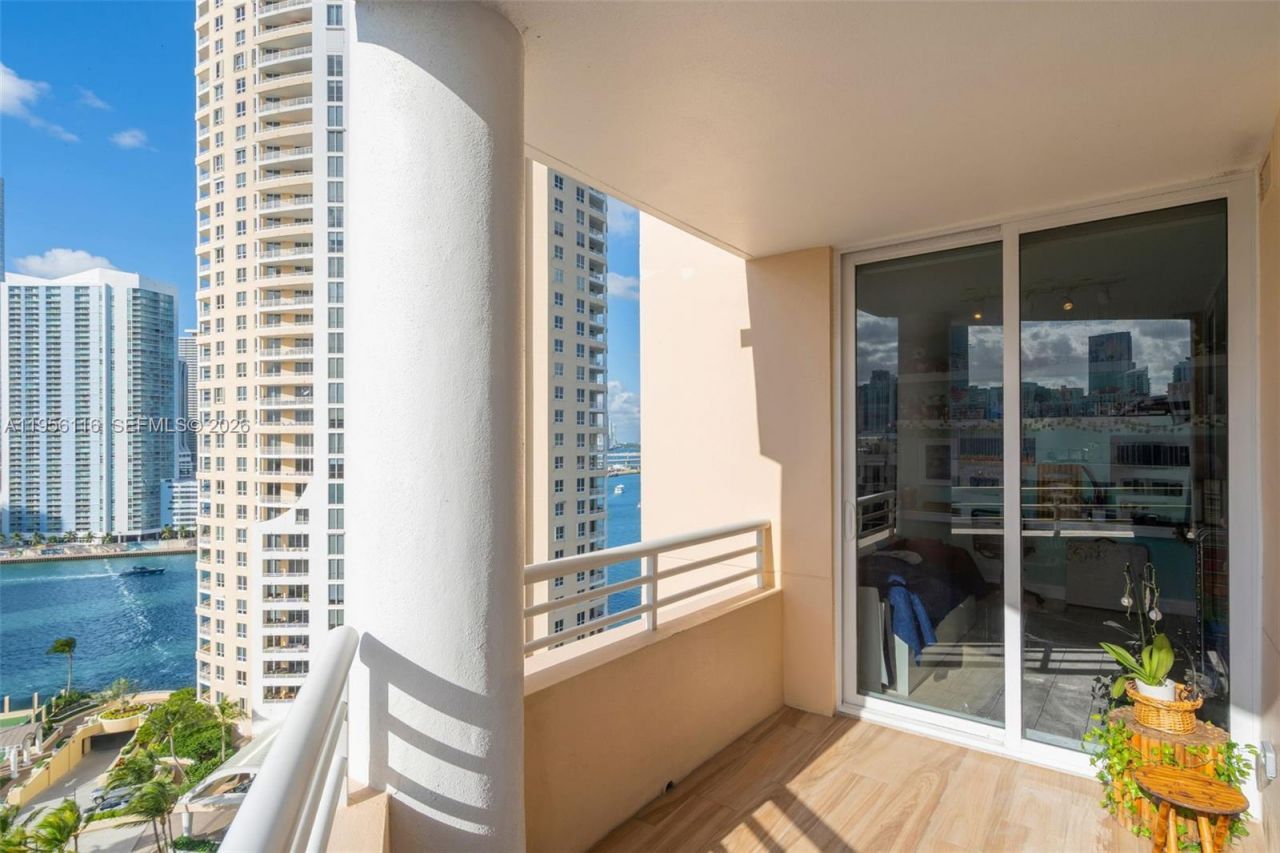 808 Brickell Key Dr, Unit 1808, Miami, FL 33131 Photo